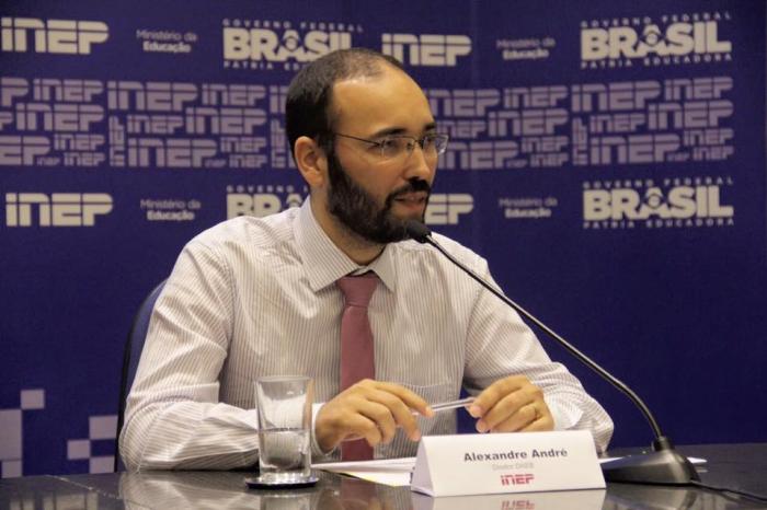 Artemis II inspira. Mas o desafio não é chegar a Lua, é chegar à sala de aula 