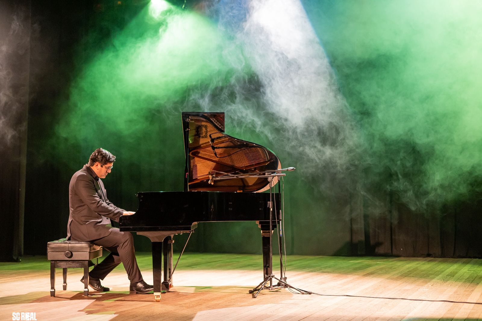 Concurso internacional reúne pianistas no Teatro Bruno Nitz a partir desta terça