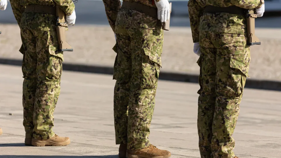 Defesa "a estudar" soluções para corrigir disparidades no em reformas