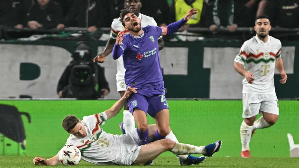 Sp. Braga cai com estrondo em Budapeste e complica contas do apuramento