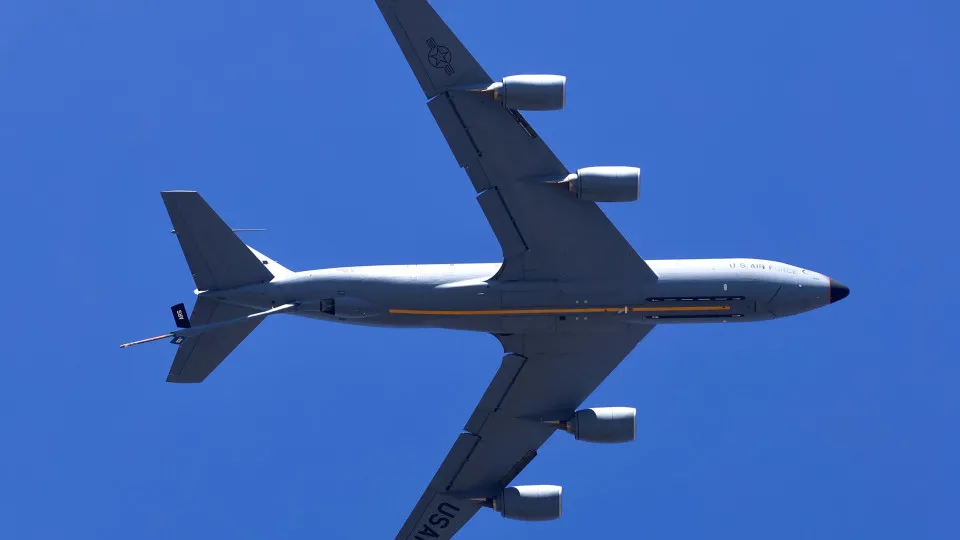 Avião de reabastecimento dos EUA cai no Iraque (e há "resgate em curso")