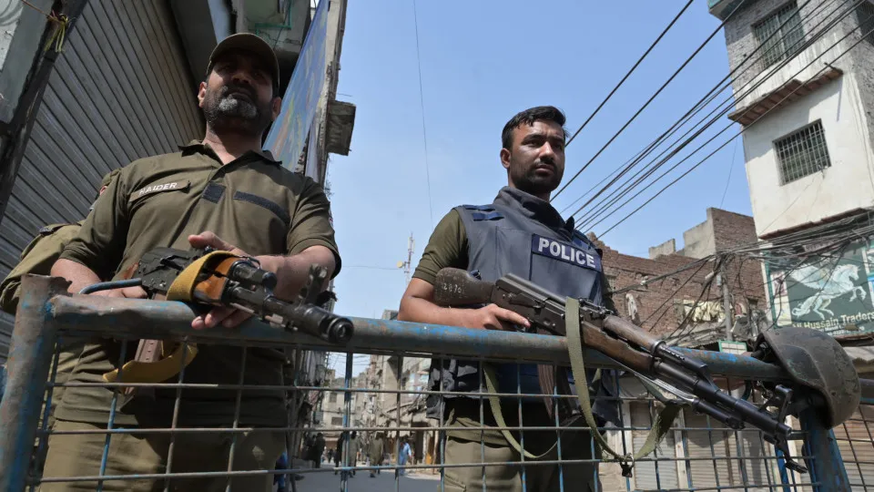 Afeganistão reivindica ataque no Paquistão com 14 mortos e 11 feridos