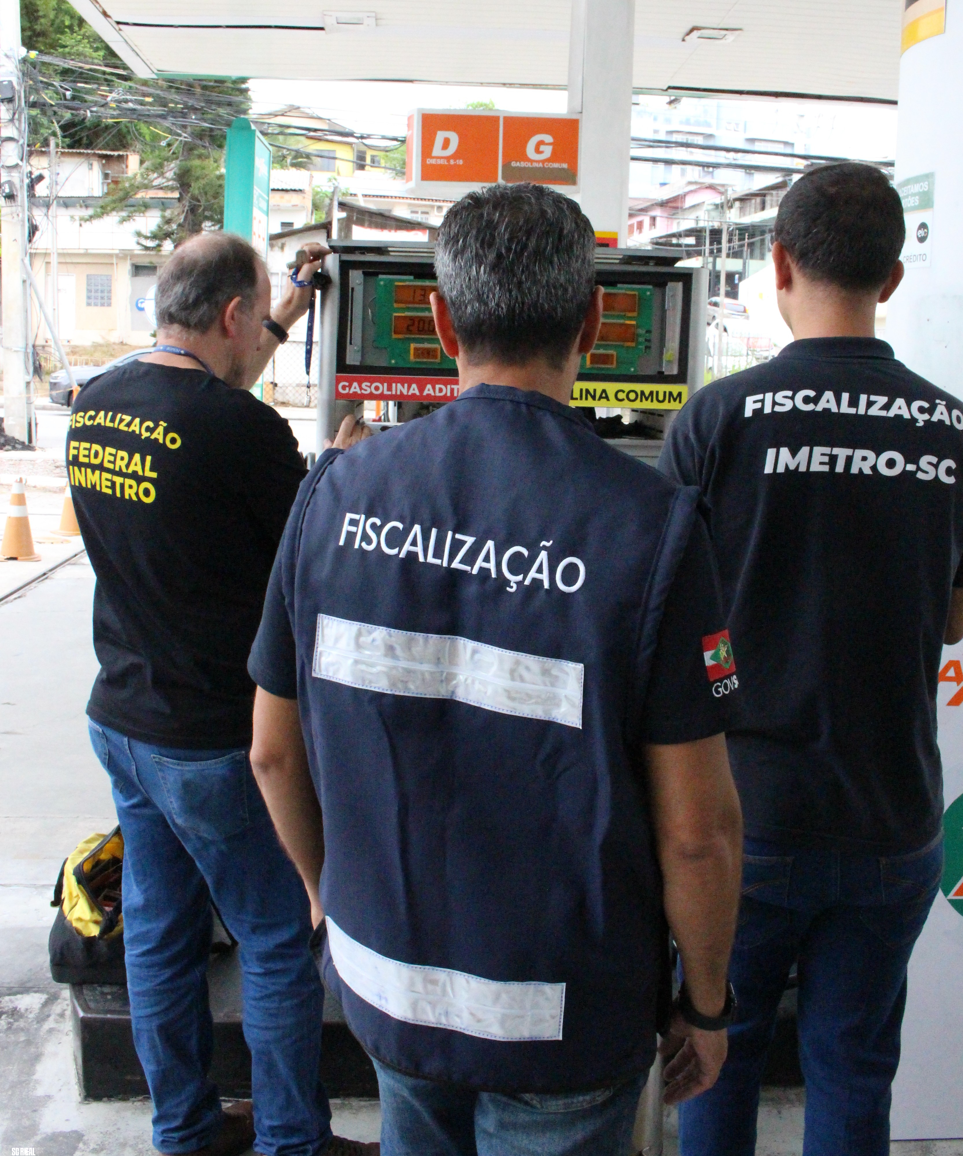 Imetro-SC identifica irregularidades durante operação em postos de combustíveis
