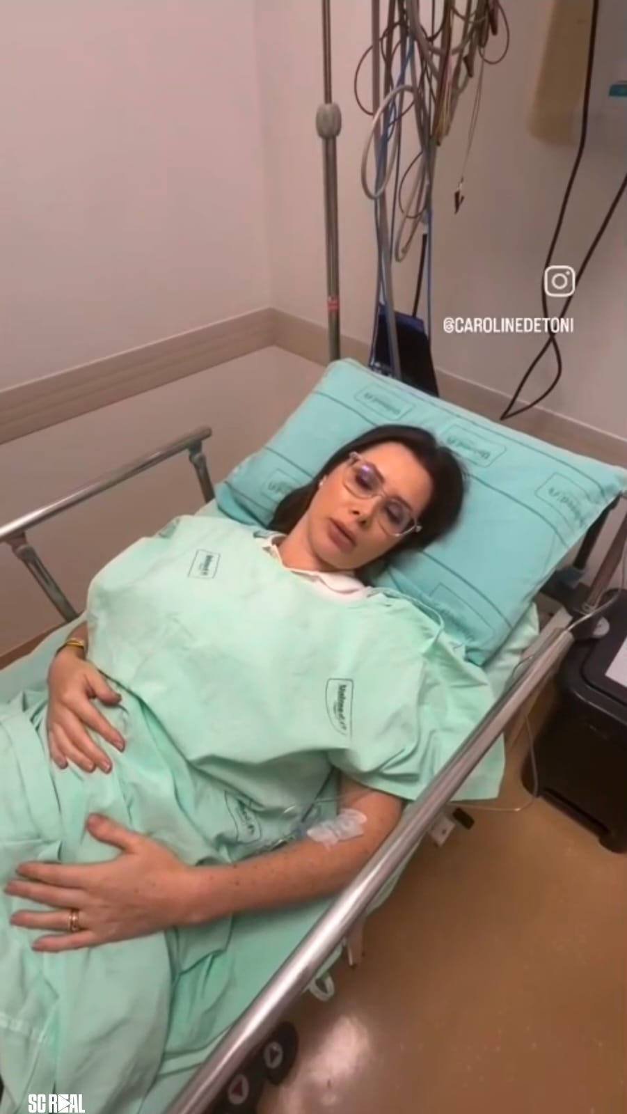 Deputada federal Carol de Toni (PL) sofre acidente em sítio e fratura rotula do joelho direito 