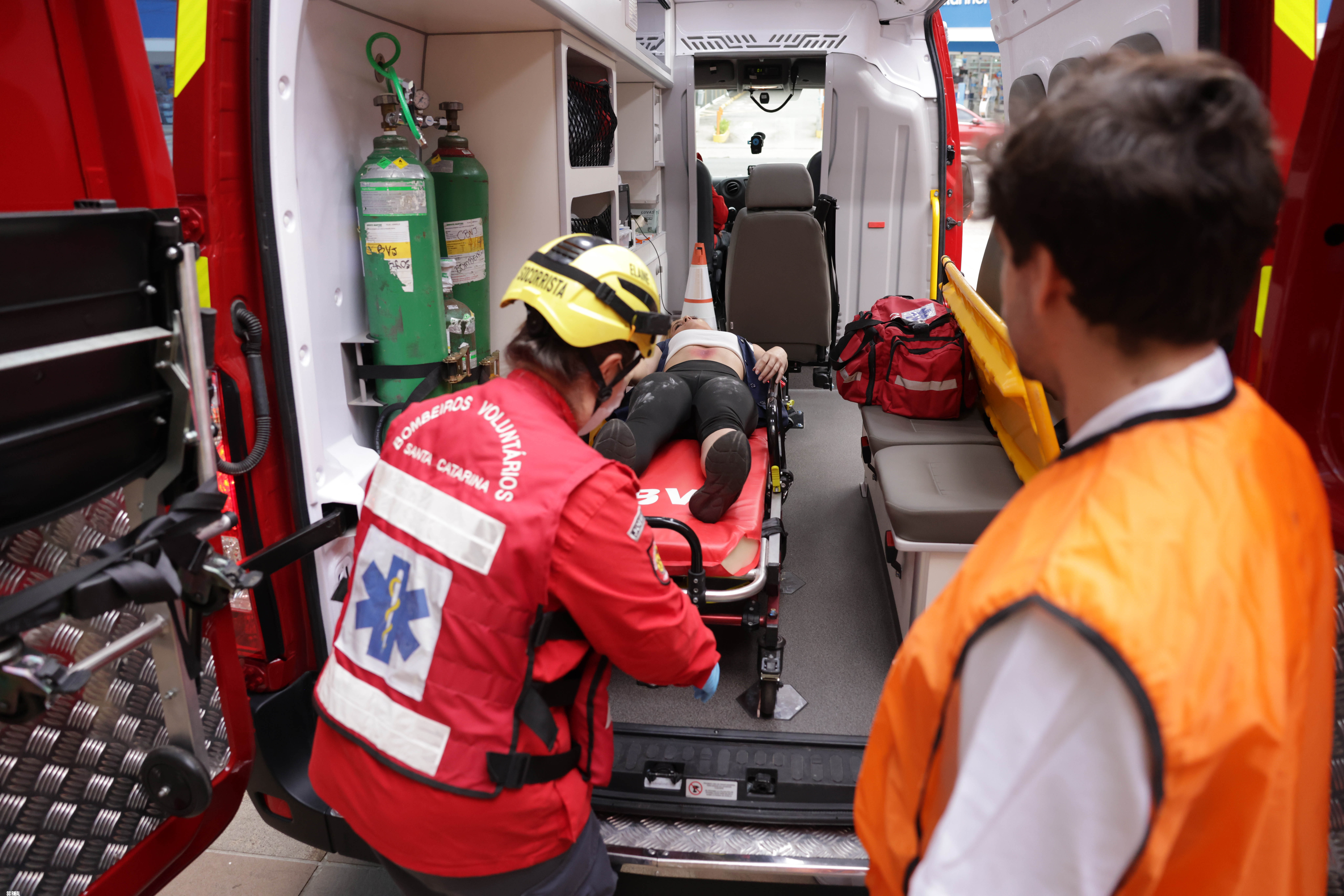 Hospital Dona Helena, de Joinville, qualifica atendimento em simulado de múltiplas vítimas