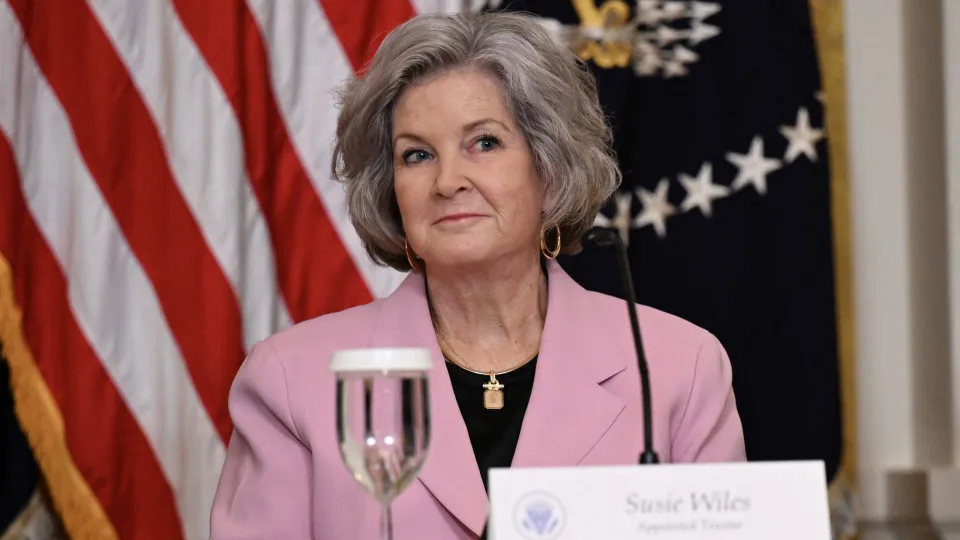 Chefe de Gabinete de Trump diagnosticada com cancro da mama