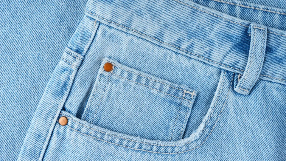 Calças de ganga no congelador? O truque que faz com que durem mais anos