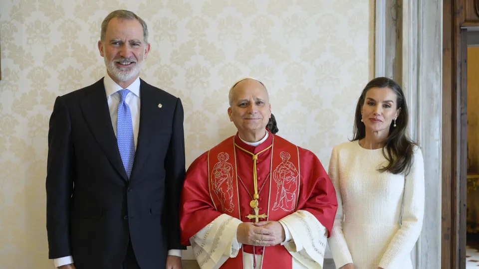 Felipe VI e Letizia no Vaticano: As imagens do encontro com o Papa