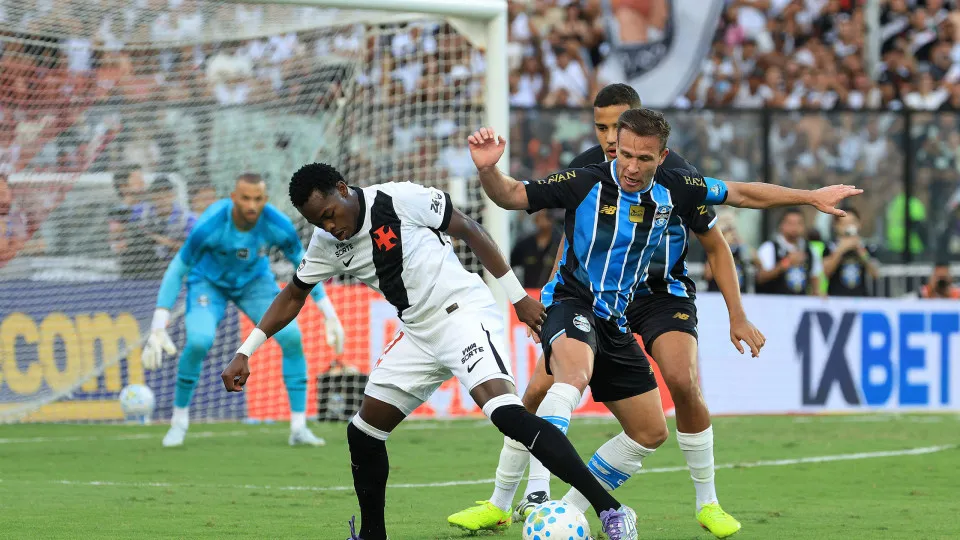 Grêmio, de Luís Castro, volta a perder após derrota ante o Vasco da Gama