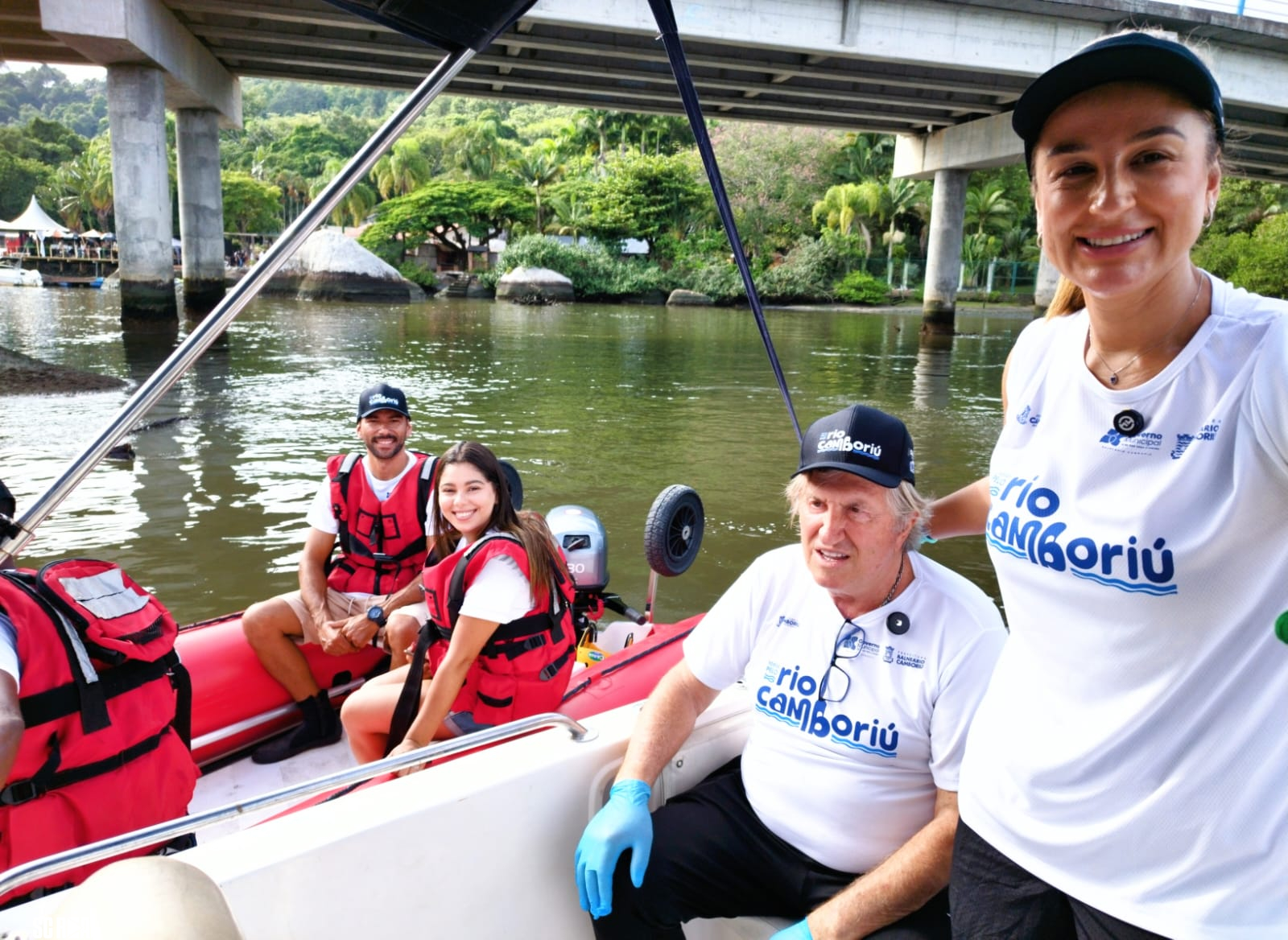 Mobilização histórica pelo Rio Camboriú reúne mais de mil voluntários e marca avanços ambientais na região