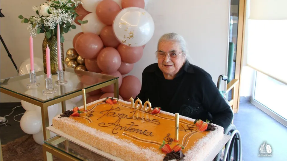 Arcos de Valdevez. Mulher celebra 100 anos com família, "carinho e amor"