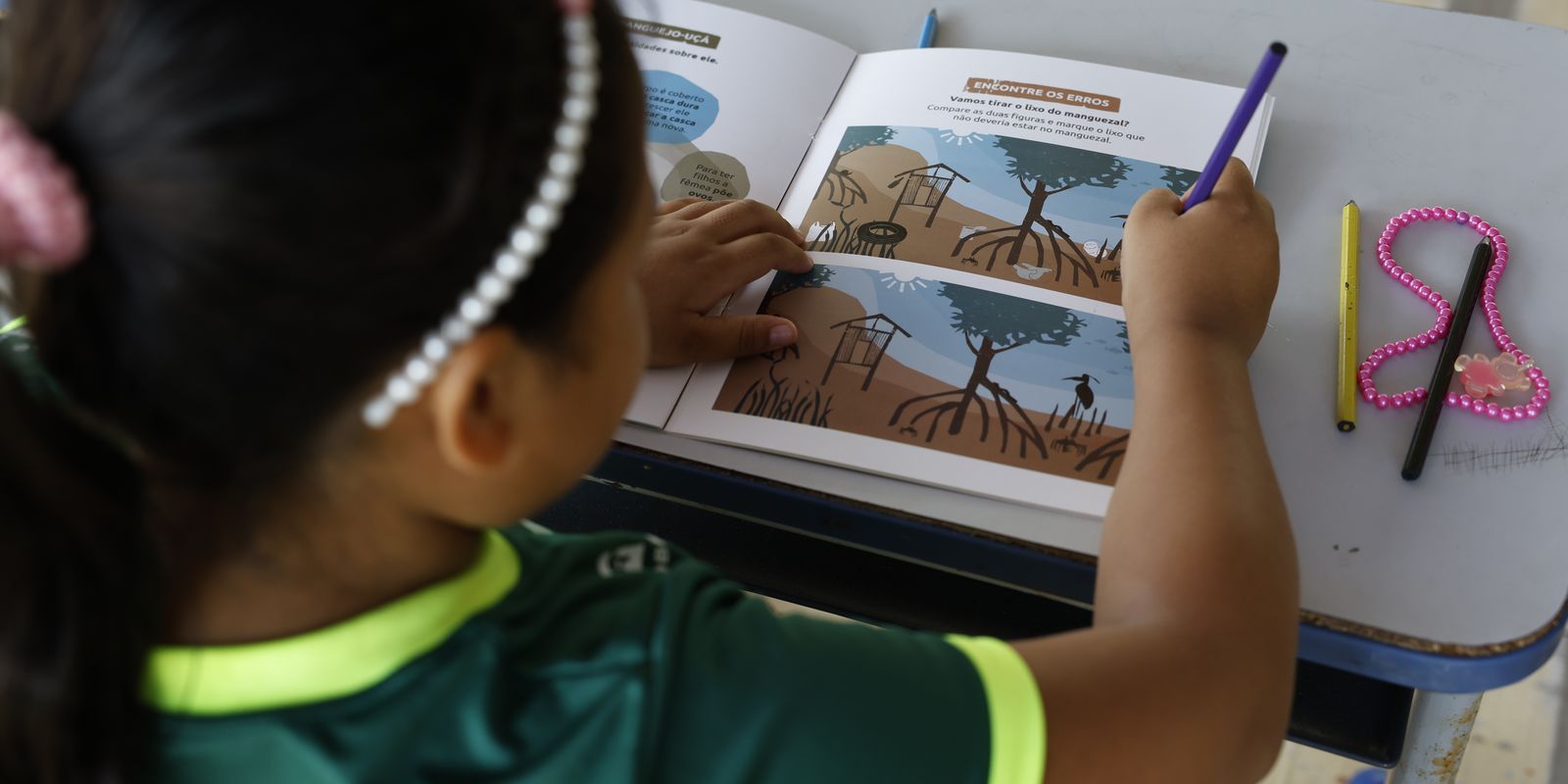 Criança diz a Lula que um "mundo mágico" se abriu ao aprender a ler