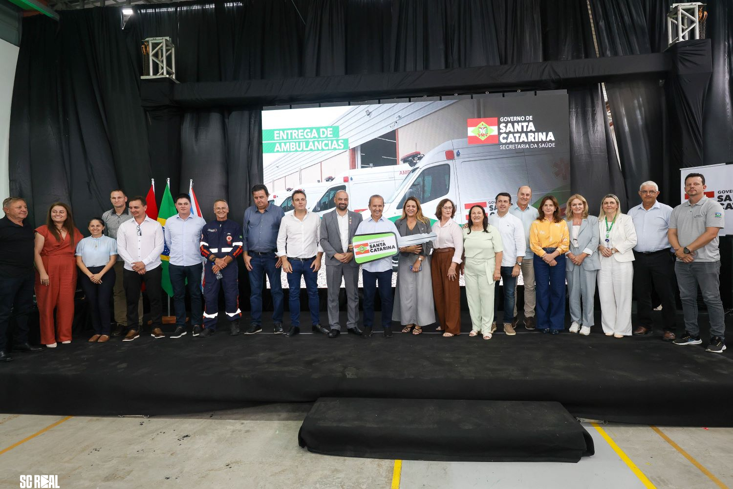 Estado entrega 31 ambulâncias e motolâncias do SAMU aos municípios catarinenses