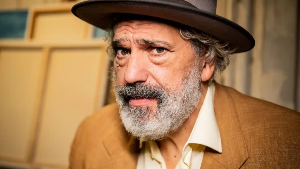 Manuel João Vieira sobre demissão de PM da Dinamarca: "Inventei trend"