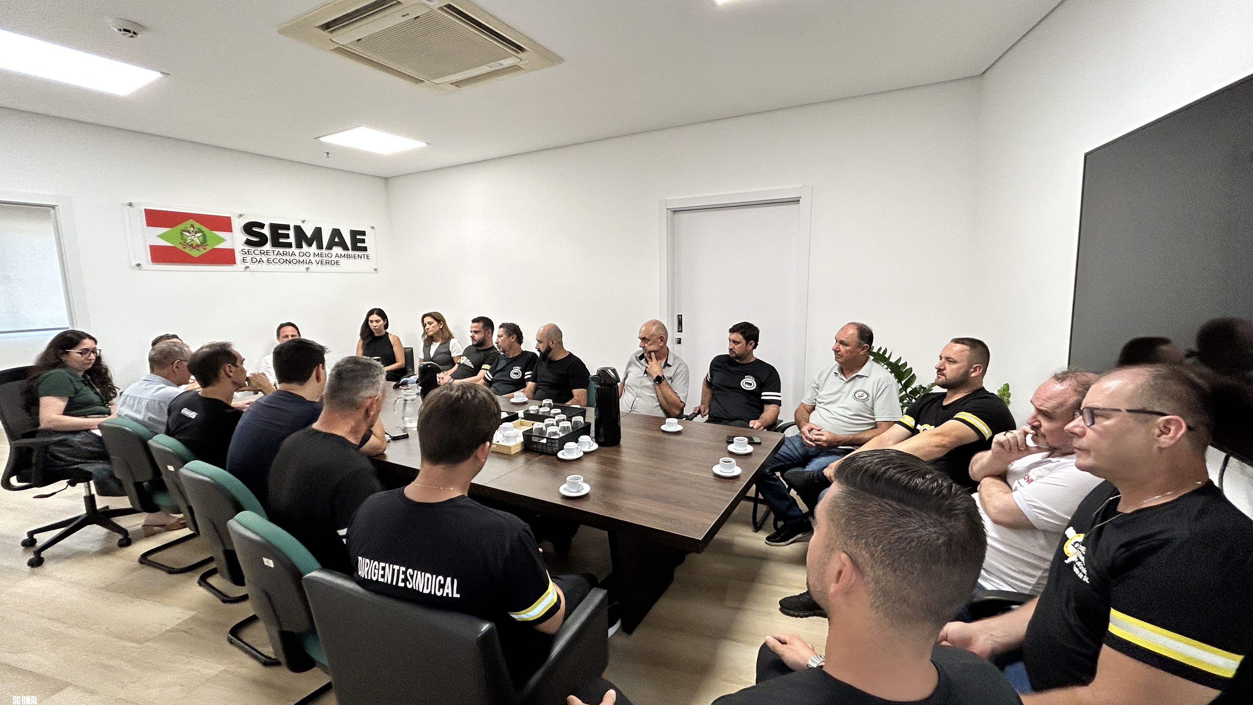 SEMAE recebe representantes de sindicatos de mineração da região Sul