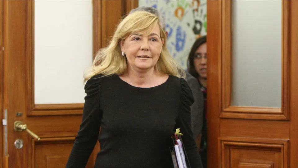 Paula Teixeira da Cruz defende integração do TC no Supremo