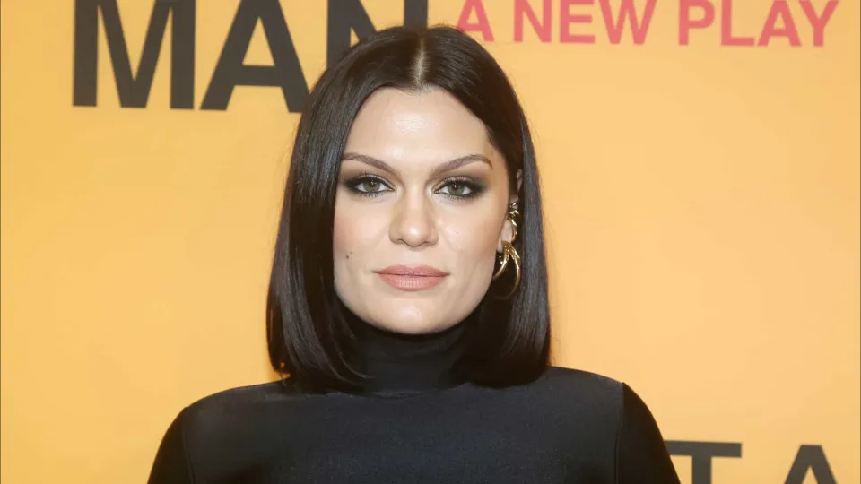 Jessie J e a luta contra a ansiedade: "Sinto que me vou afundar"