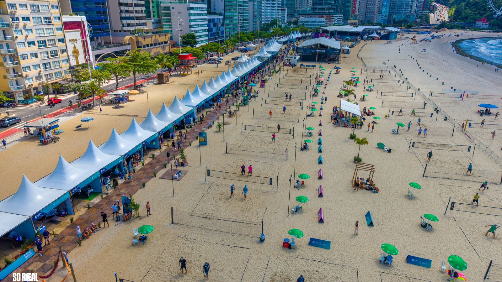 Mundial de beach tennis segue movimentando a Praia Central em BC 