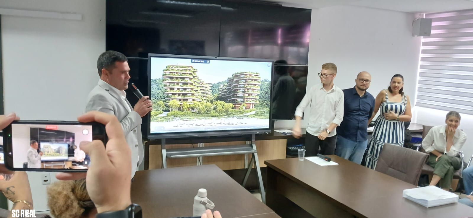 Itajaí oficializa Plano de Revitalização da Praia Brava com foco em mobilidade e sustentabilidade 