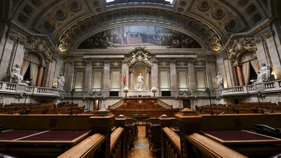 Lei da nacionalidade: PS apresenta propostas de alteração