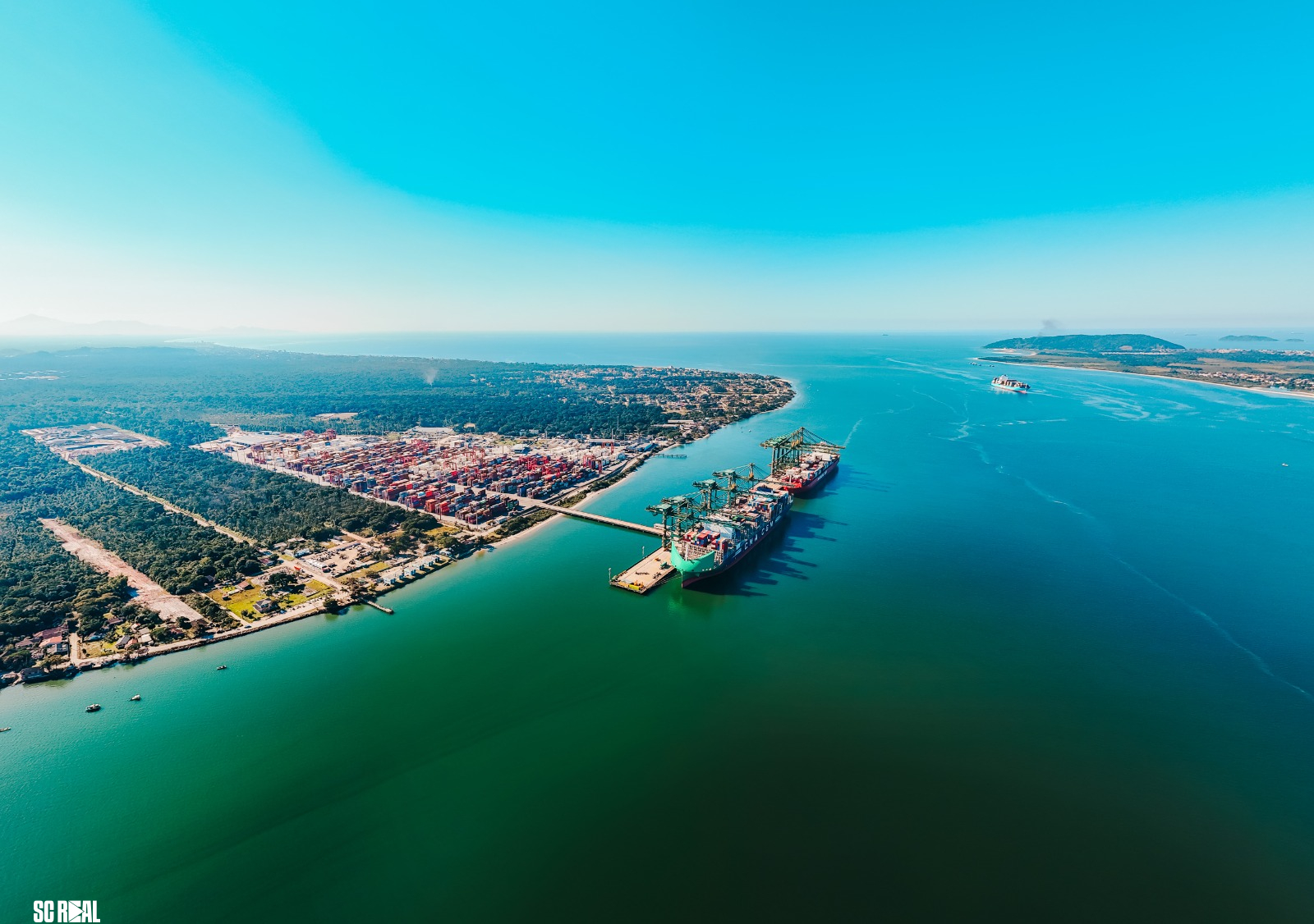 Porto Itapoá destina R$ 12,9 milhões em apoio a projetos sociais