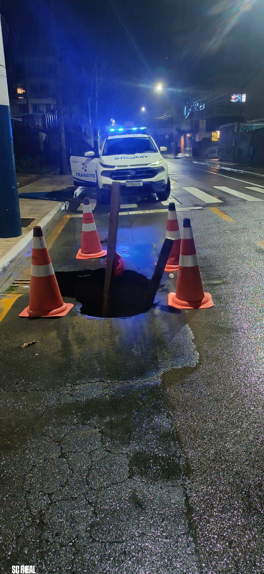 A Defesa Civil de BC informa que várias ocorrências foram registradas durante a noite devido as chuvas 