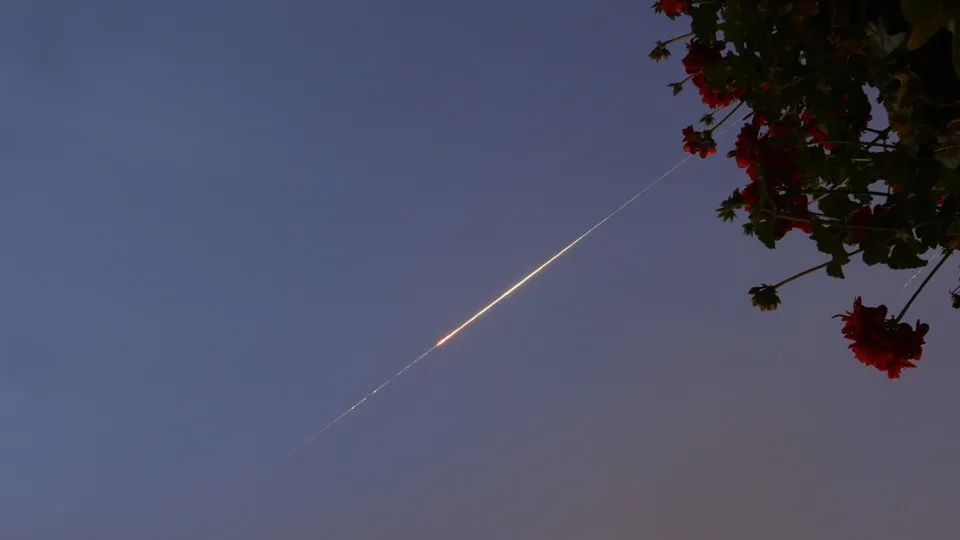 Kuwait e Emirados sob ataques aéreos iranianos: "Intensa onda"