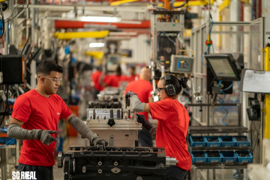 Redução da jornada pode inviabilizar atividades industriais, alerta FIESC