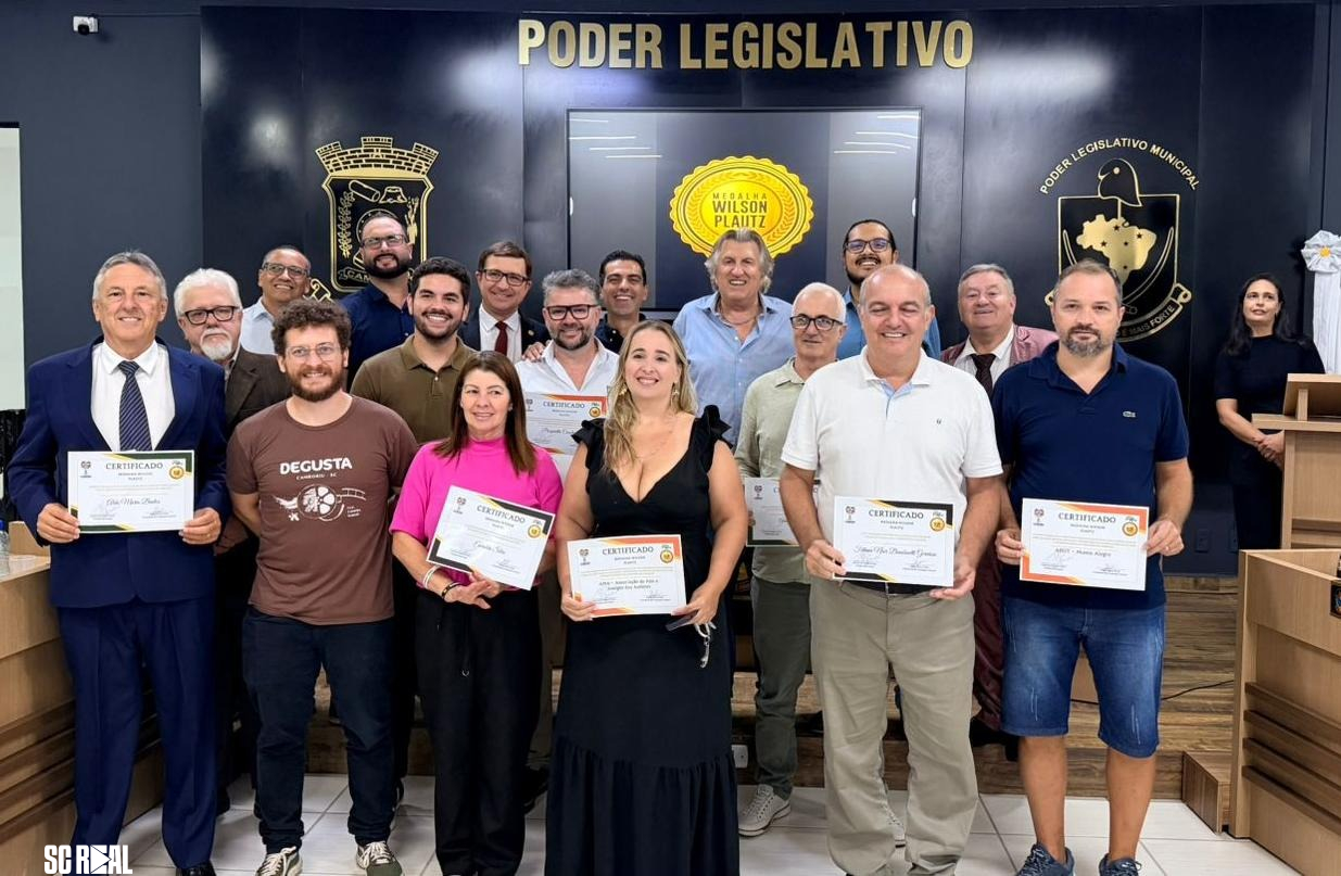 Camboriú realiza entrega da Medalha Wilson Plautz e homenageia destaques da cidade