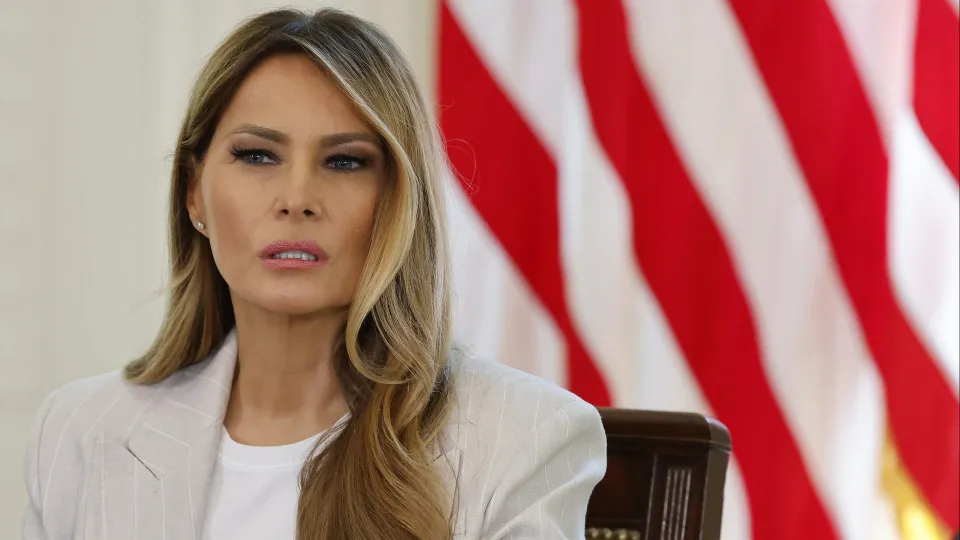 "Nunca fui amiga de Epstein. Não sou uma vítima", diz Melania Trump