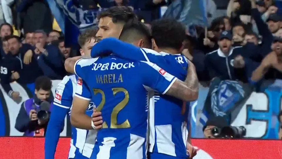 Pepê quebra 'seca' e deixa FC Porto a vencer após jogada de encher o olho