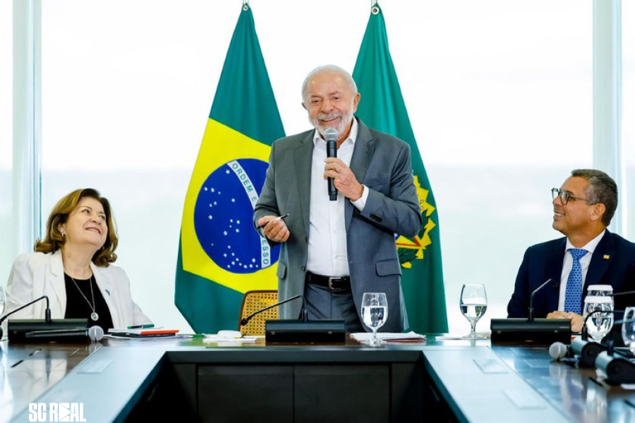 Presidente Lula recebe o governador de Sergipe e Governo do Brasil garante importantes obras e avanços para o estado