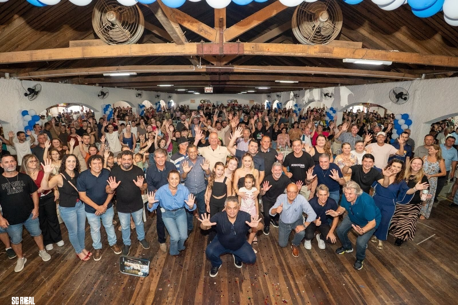 Diego Machado reúne mais de 3 mil pessoas em celebração de aniversário com forte presença política em Joinville