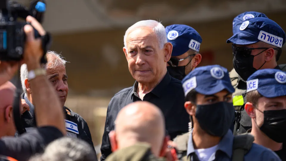 Netanyahu condena destruição de estátua de Jesus no Líbano: "Chocado"