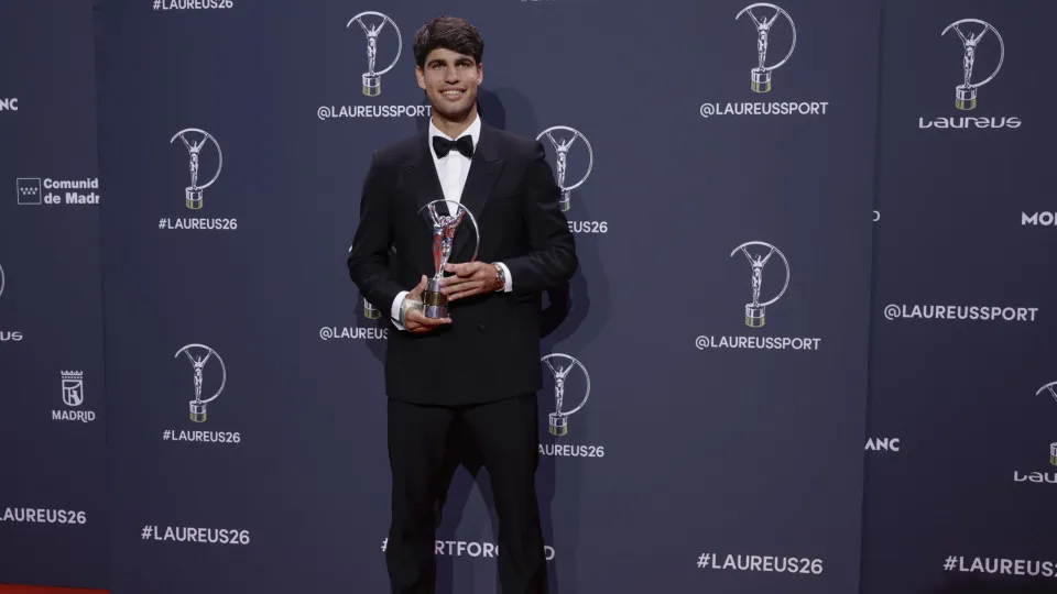 Carlos Alcaraz e Aryna Sabalenka conquistam prémio Laureus