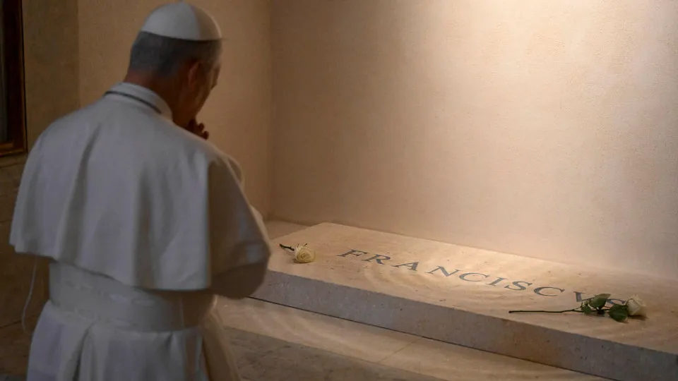 Papa Leão XIV e Meloni lembram legado de Francisco no dia da sua morte