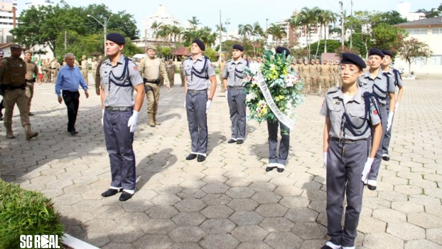 Dia de Tiradentes é celebrado com atos da PMSC em todo o Estado