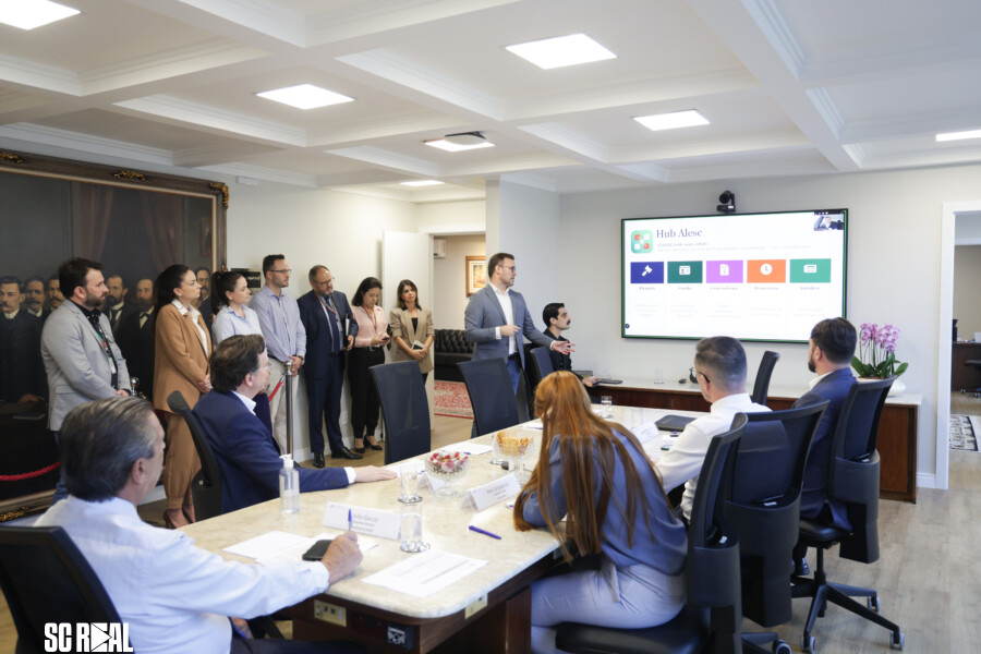 Alesc consolida nova etapa de transformação digital com lançamento da plataforma Hub