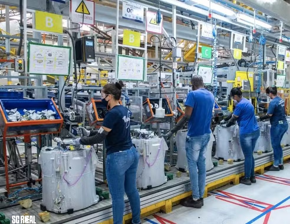 Dona da Brastemp e Consul fecha fábrica na Argentina e traz produção para o Brasil 