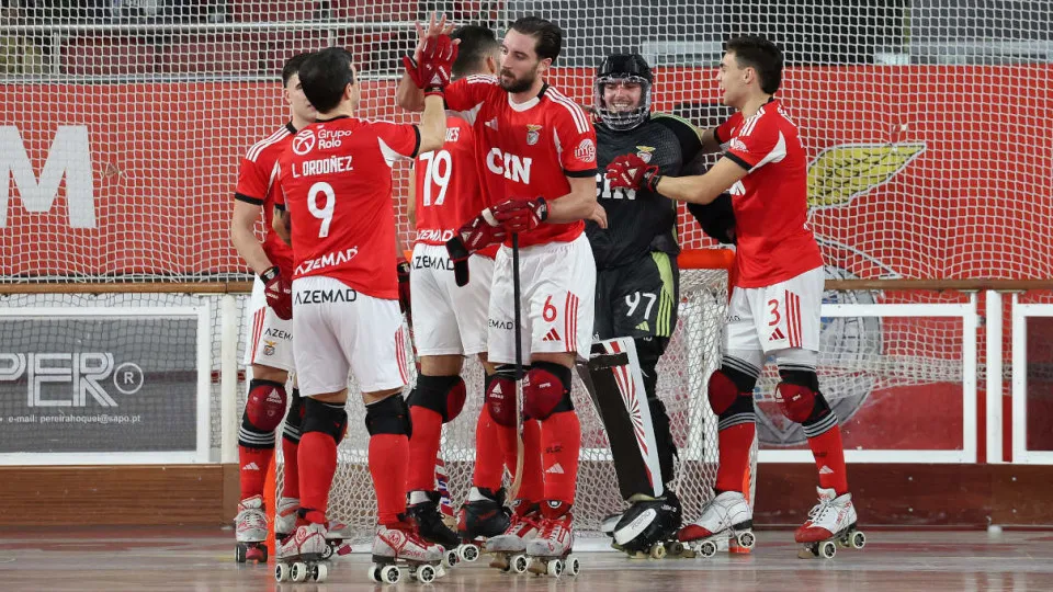 Sporting escorrega ante Oliveirense. Benfica é cada vez mais líder