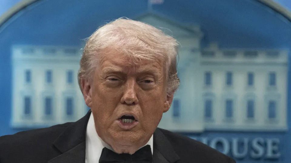 Trump volta a ameaçar México: "Se não fizerem o trabalho, fá-lo-emos"