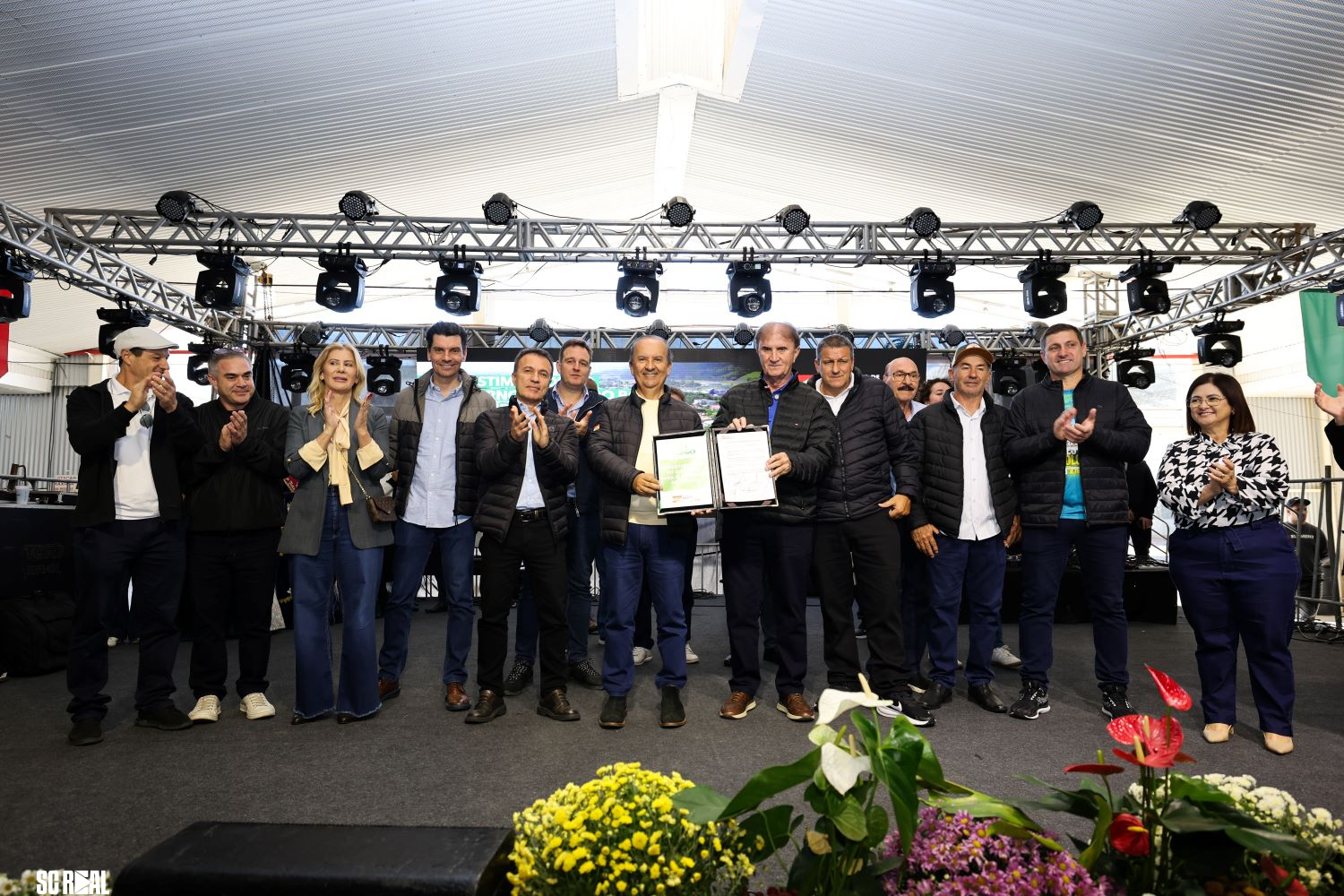 Na Festa do Colono, governador Jorginho Mello confirma investimentos em infraestrutura urbana e rural para Turvo