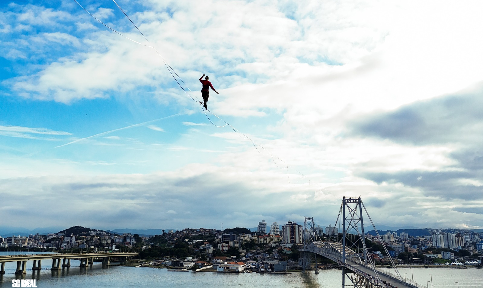 Rafael Bridi conquista recorde nas comemorações dos 100 anos da Ponte Hercílio Luz