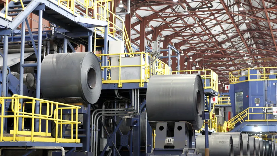 Preços na produção industrial registam maior aceleração em três anos