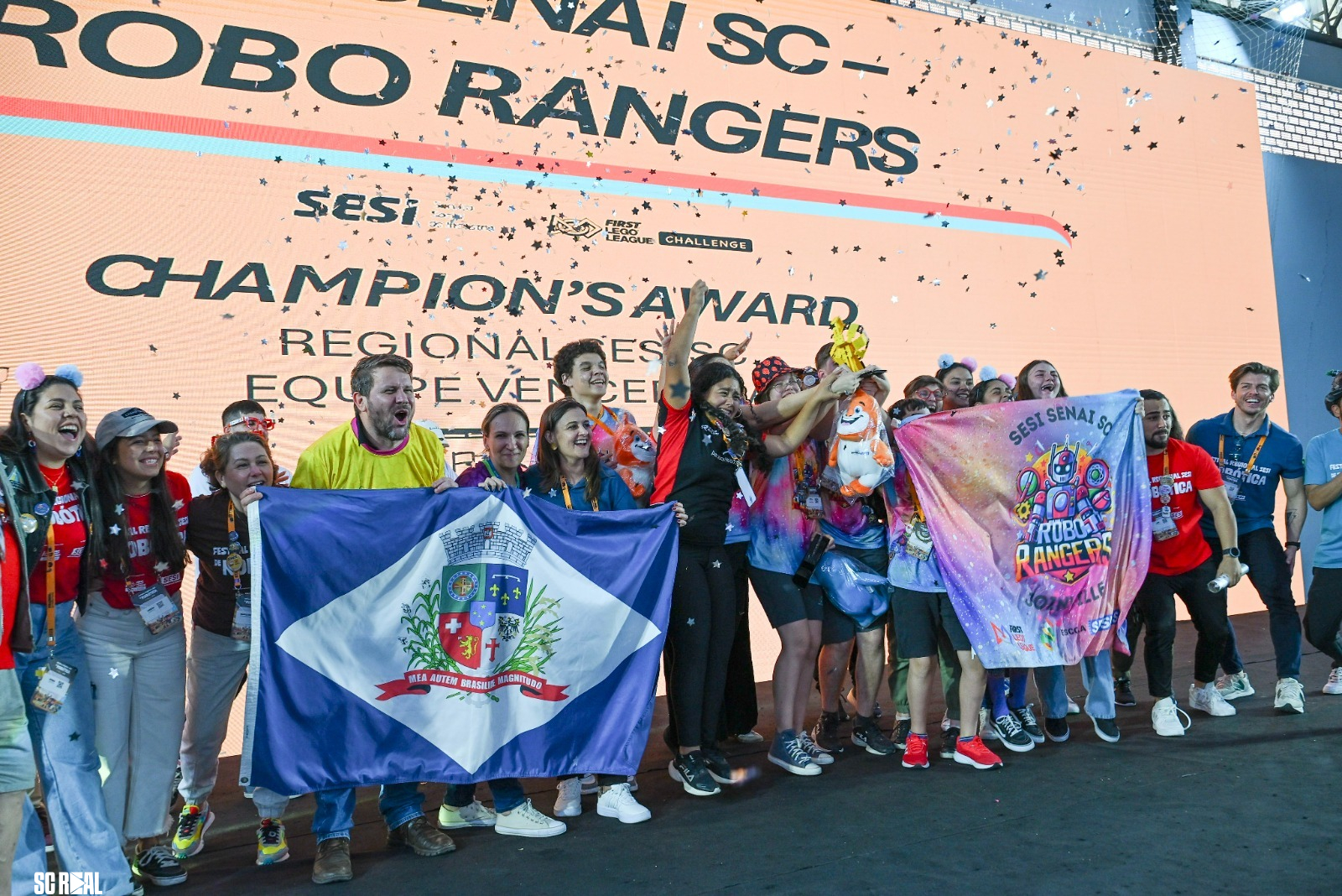 Equipe de robótica da Escola SESI Moinho embarca em junho para representar o Brasil em torneio internacional nos Estados Unidos