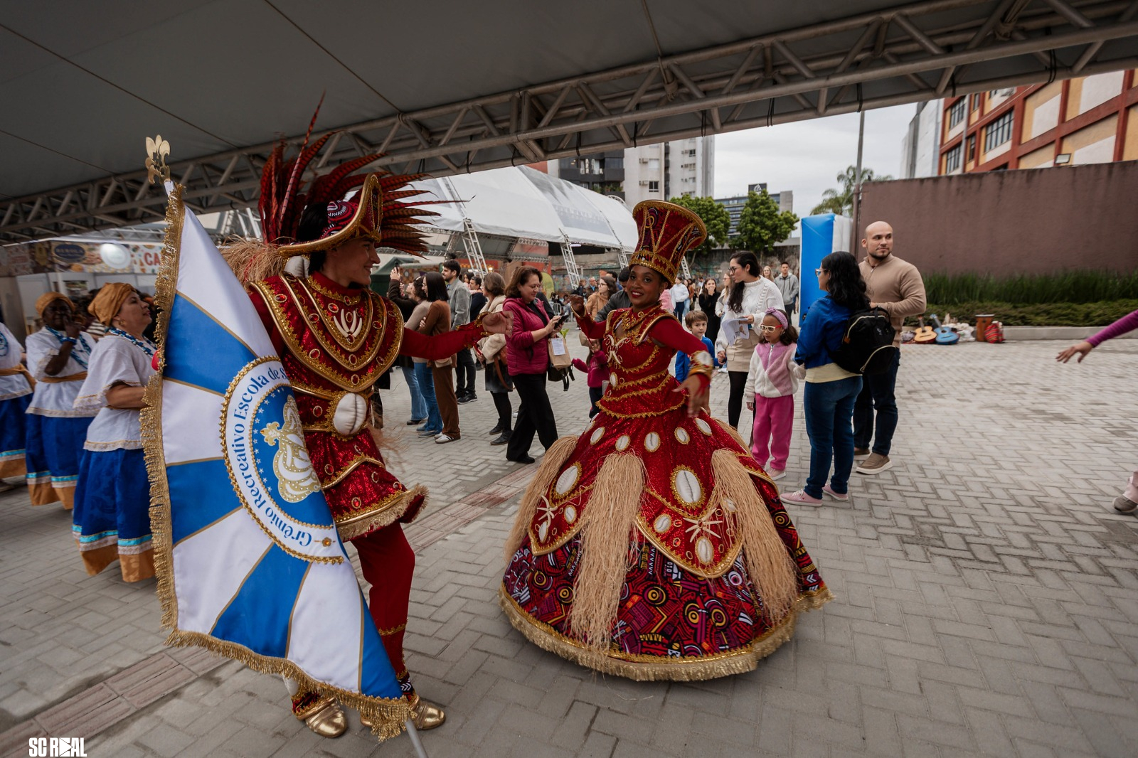 Educação antirracista, ilustração, poesia e a santa que dá nome ao Estado são tema do Festival Literário de Santa Catarina nesta segunda-feira