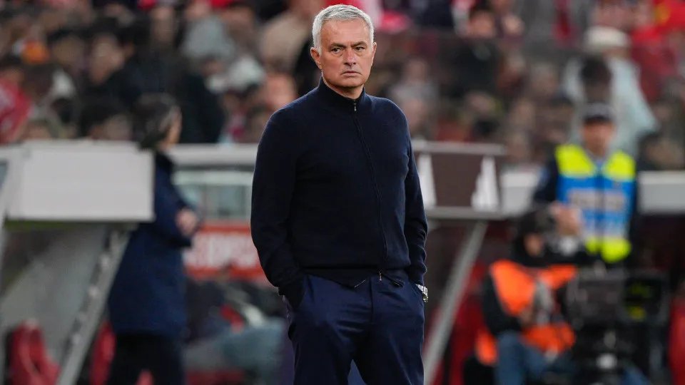 Riquelme diz que Mourinho seria um "penso rápido" no Real Madrid
