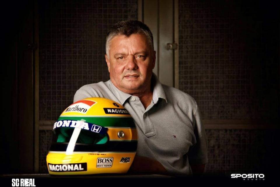 ArcelorMittal promove sessão de autógrafos no Festival Literário de Santa Catarina com Alan Mosca, designer de capacetes de ídolos do automobilismo