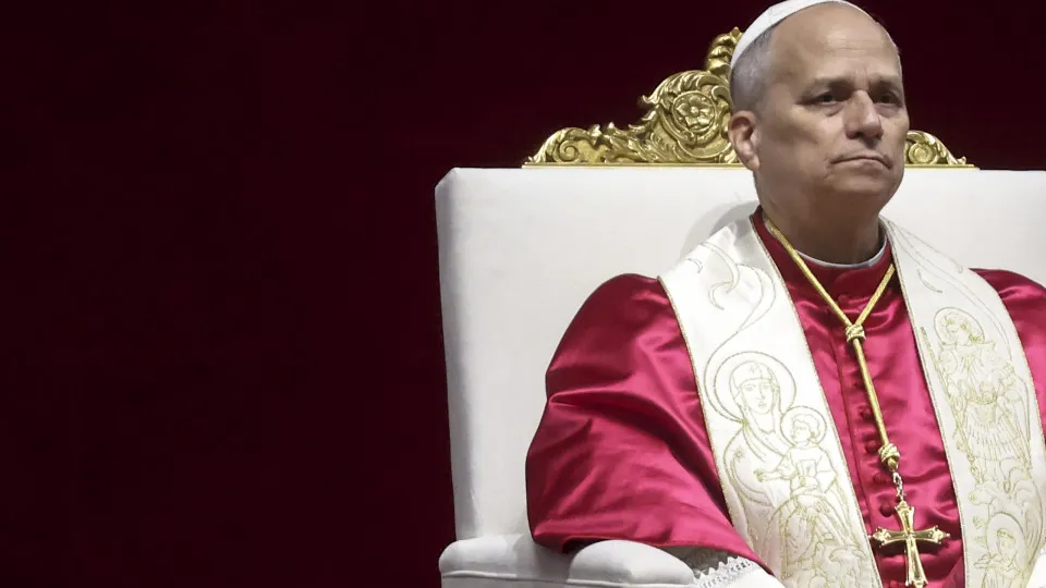Papa Leão 14 pede desaceleração da IA para impedir que tecnologia domine ser humano