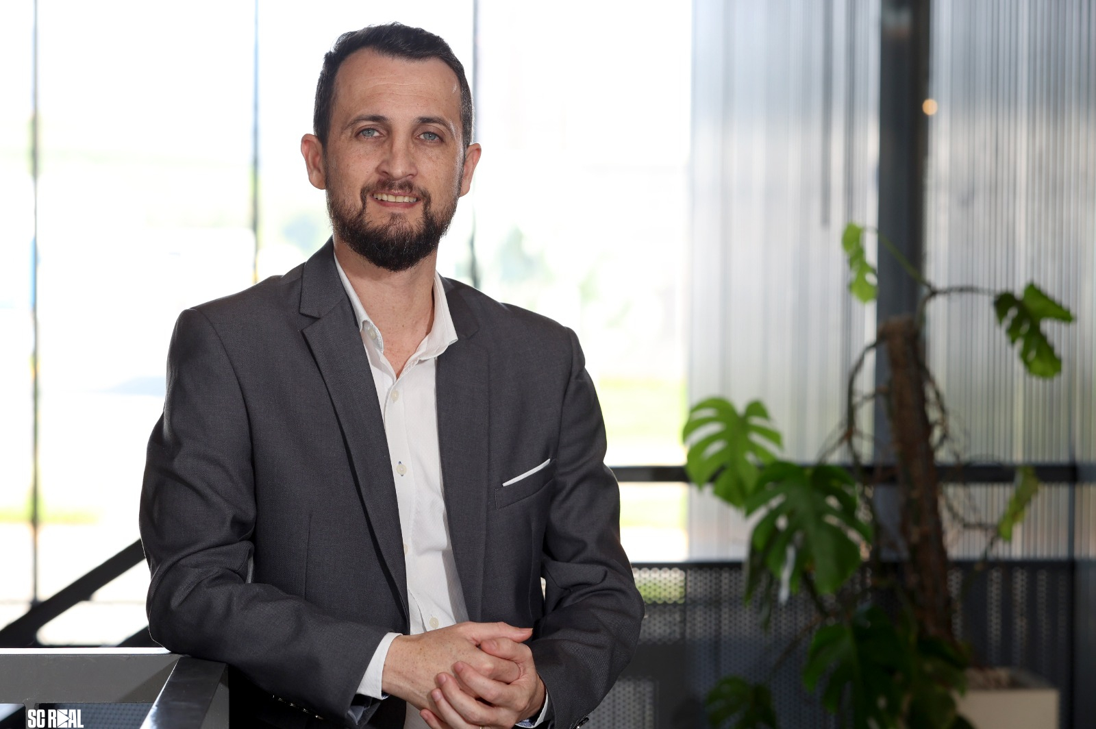 Digitalização industrial acelera investimentos em integração entre gestão e produção